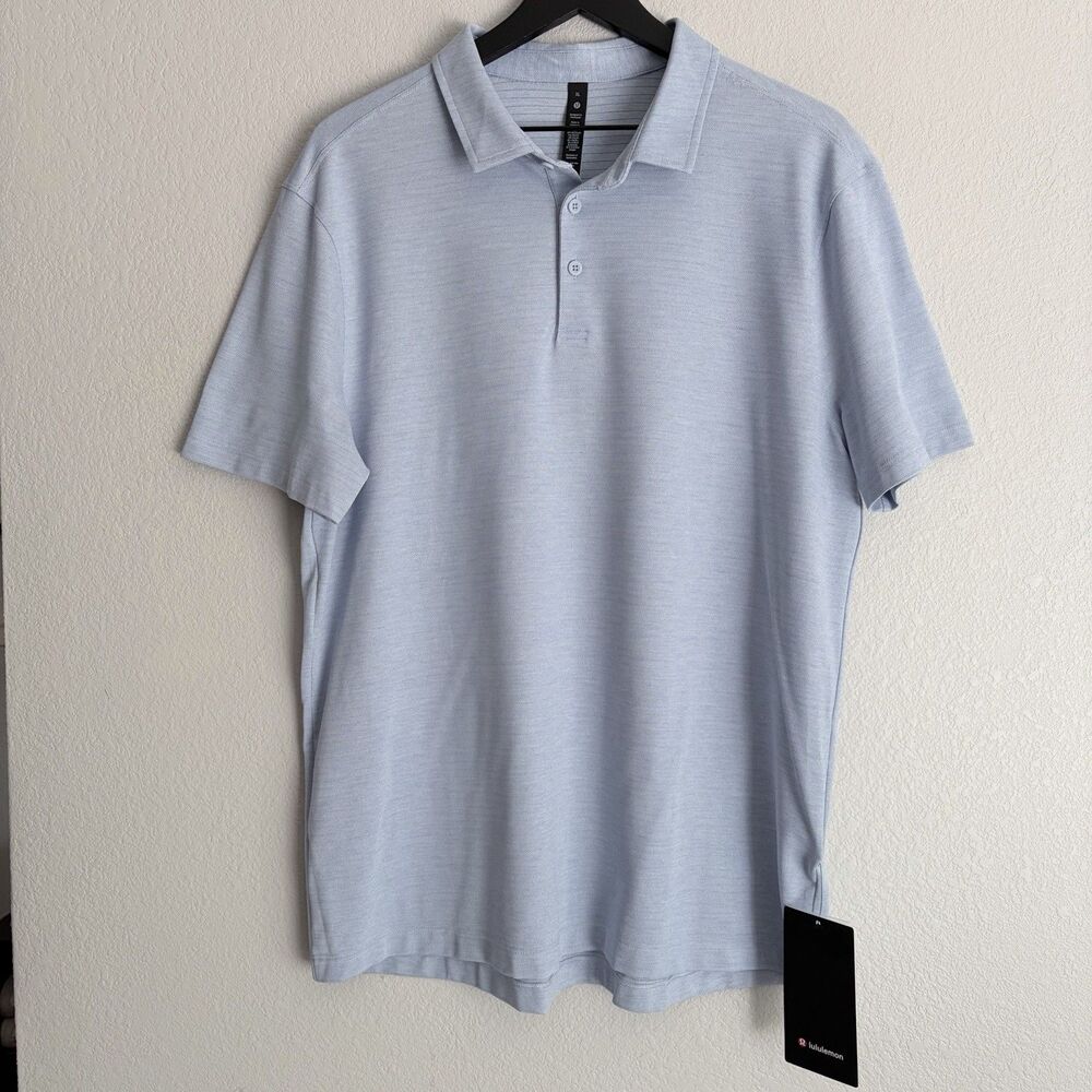 Lululemon Men’s Evolution Polo Size XL Light Blue